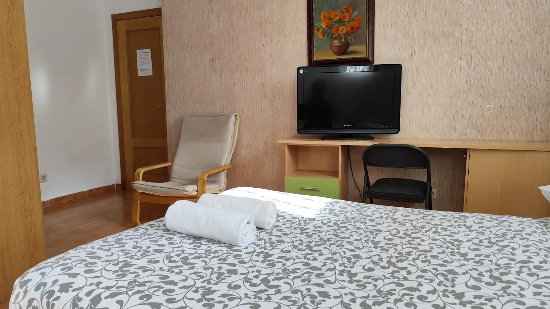 招待所 El Colmenar Habitaciones 马德里
